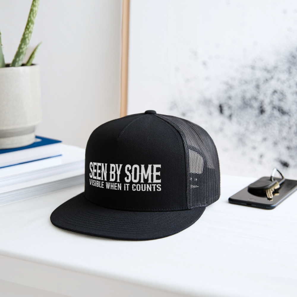 SEEN BY SOME. VISIBLE WHEN IT COUNTS. - black/black